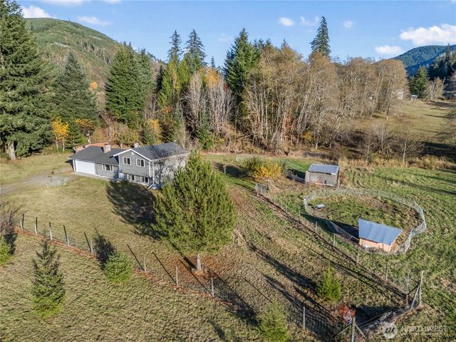 124 Highland Valley Road, Morton, WA 98356