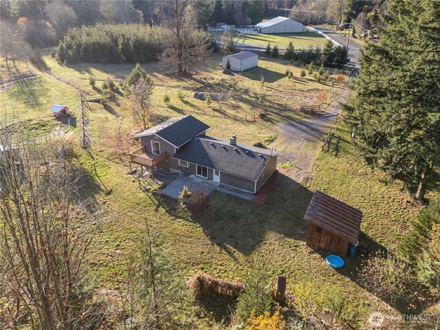124 Highland Valley Road, Morton, WA 98356