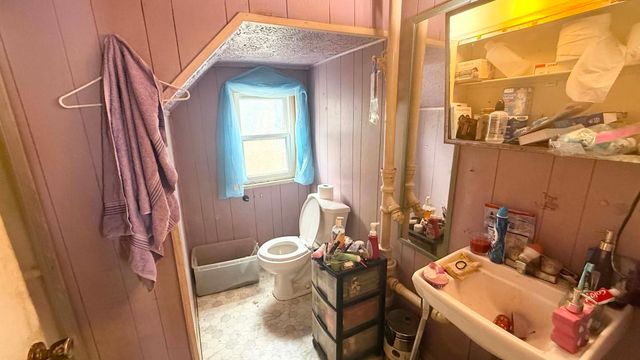 818 BROWN Avenue, Erie, PA 16502