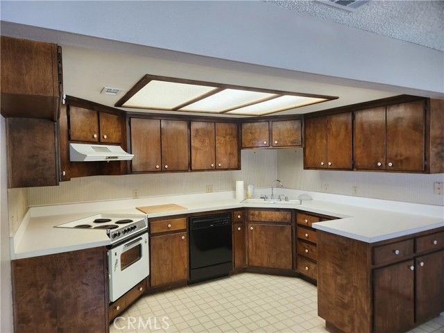 13894 Meadow, Lytle Creek, CA 92358