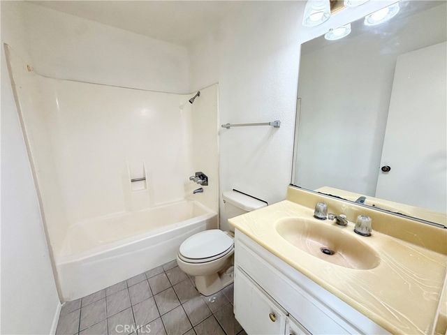 15155 Sherman Way 49, Van Nuys, CA 91405