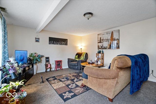 1121 E 5th Street, Greenfield, IN 46140