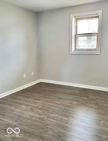 1121 E 5th Street, Greenfield, IN 46140