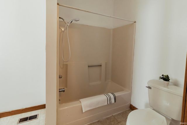 716 Waggoner Avenue, Evansville, IN 47713