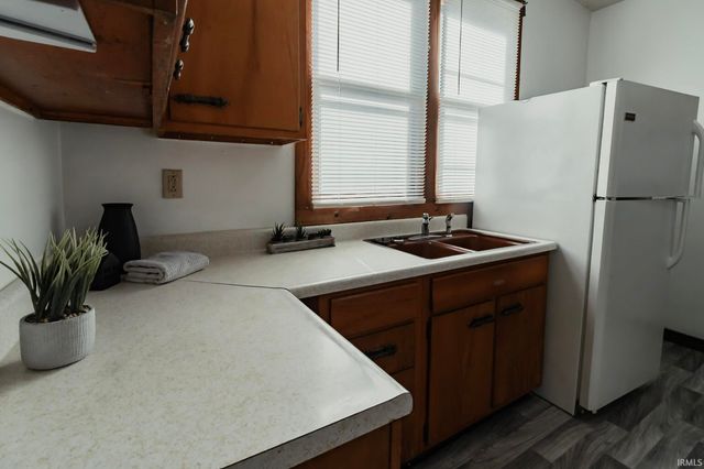 716 Waggoner Avenue, Evansville, IN 47713