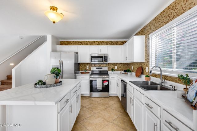 11467 W AUSTIN THOMAS Drive, Surprise, AZ 85378