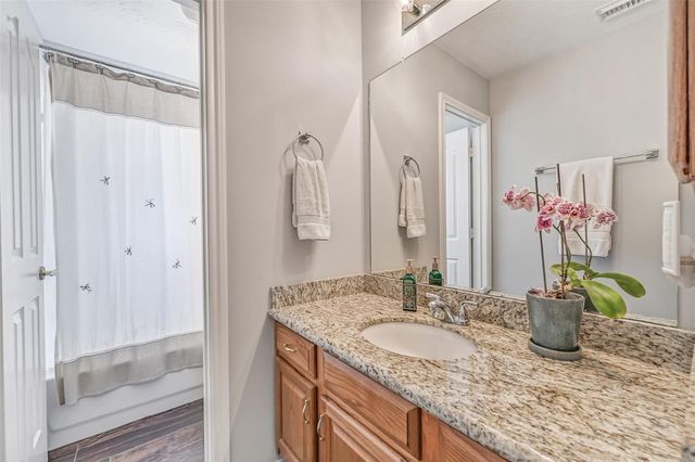1007 Sable Drive, Friendswood, TX 77546