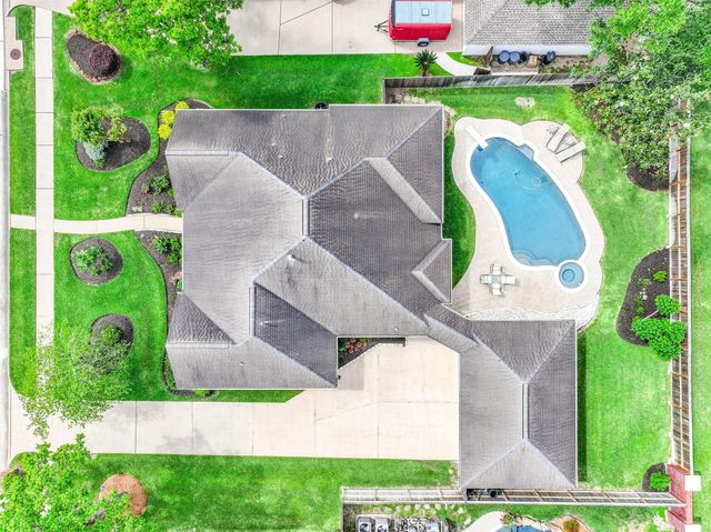 1007 Sable Drive, Friendswood, TX 77546