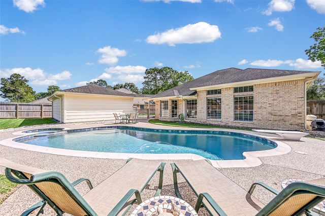 1007 Sable Drive, Friendswood, TX 77546