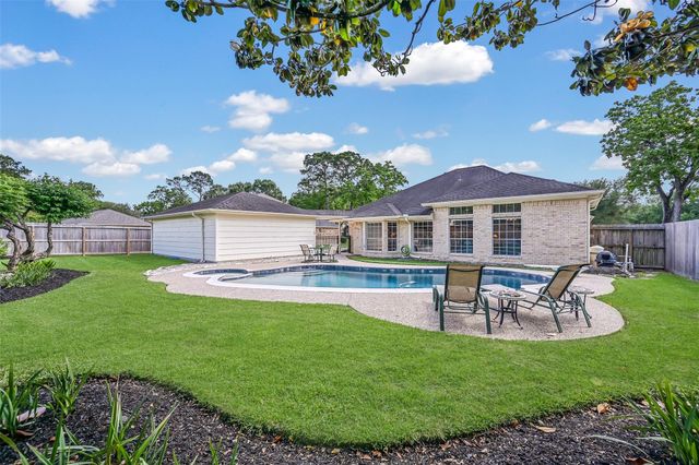 1007 Sable Drive, Friendswood, TX 77546