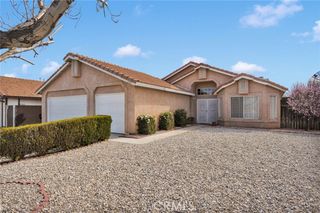 14463 Hillsborough Dr., Victorville, CA 92392