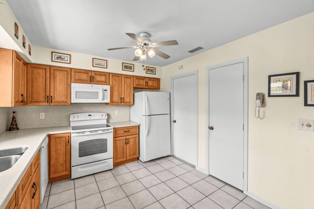 4625 Rosewood Tree Court A, Boynton Beach, FL 33436