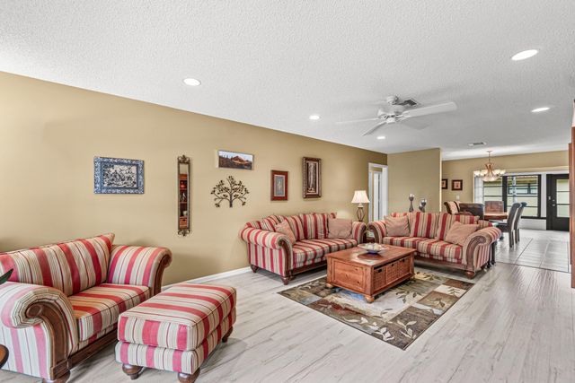 4625 Rosewood Tree Court A, Boynton Beach, FL 33436