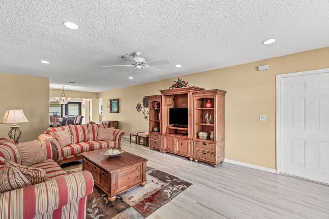 4625 Rosewood Tree Court A, Boynton Beach, FL 33436