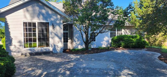1132 Eastbrook DRIVE, Burlington, WI 53105