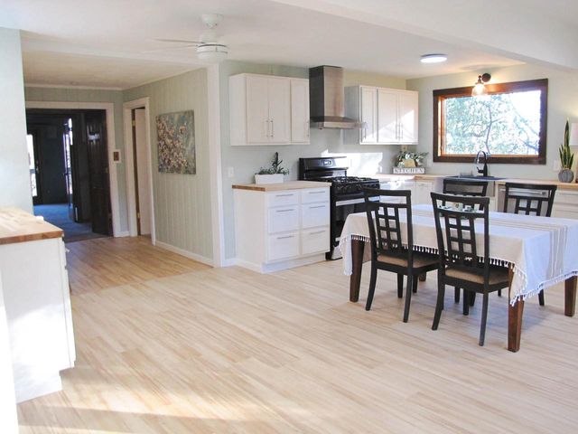 10168 N Edgewood Shores Road, Edgerton, WI 53534