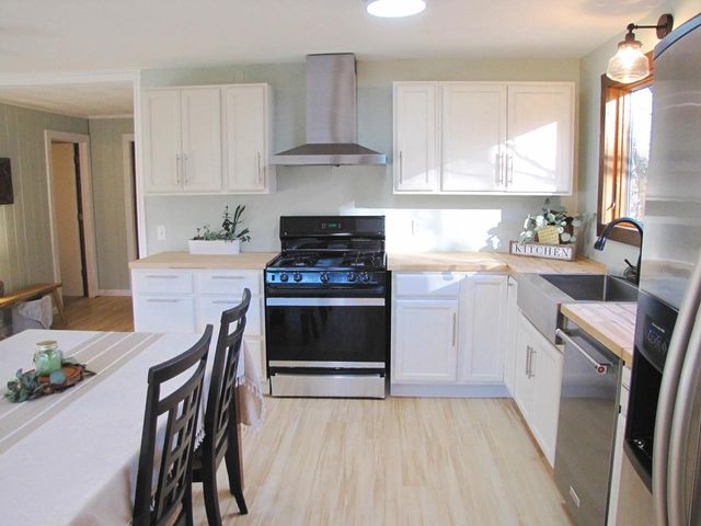 10168 N Edgewood Shores Road, Edgerton, WI 53534