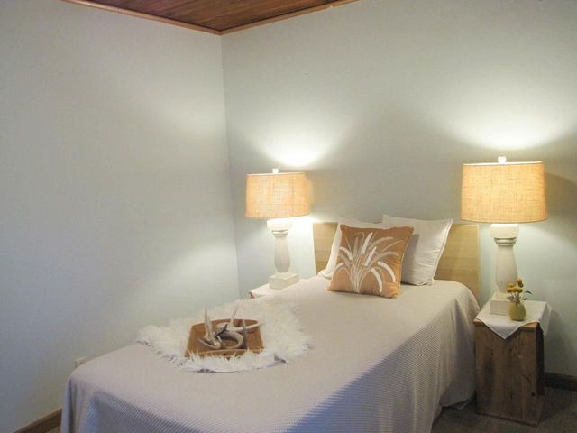 10168 N Edgewood Shores Road, Edgerton, WI 53534