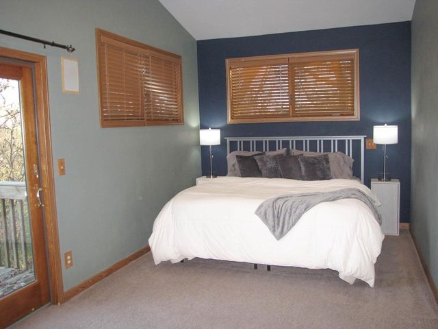 10168 N Edgewood Shores Road, Edgerton, WI 53534