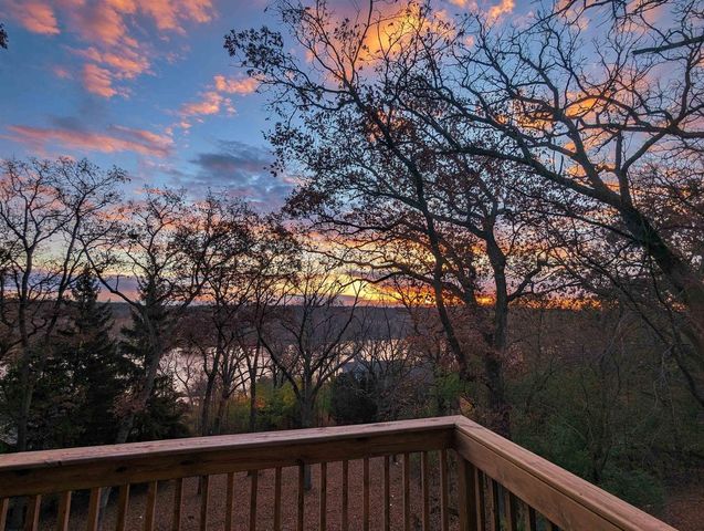 10168 N Edgewood Shores Road, Edgerton, WI 53534