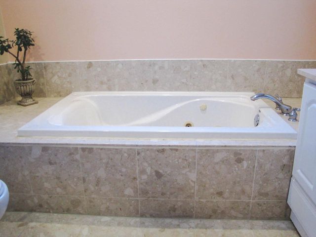 10168 N Edgewood Shores Road, Edgerton, WI 53534