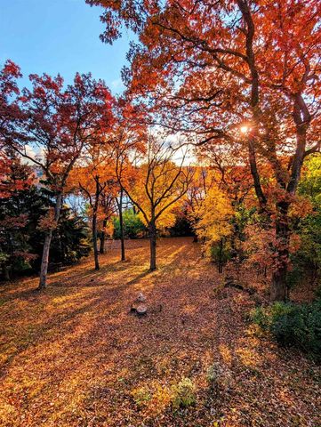 10168 N Edgewood Shores Road, Edgerton, WI 53534