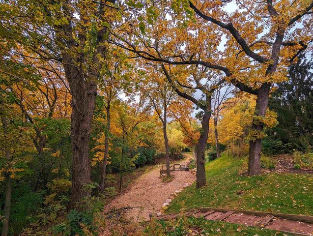 10168 N Edgewood Shores Road, Edgerton, WI 53534