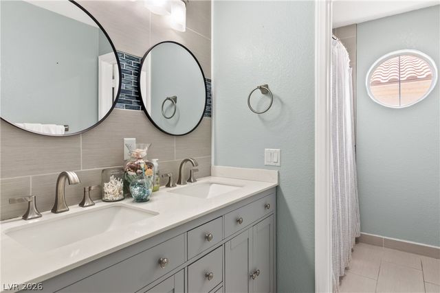 2808 Crystal Beach Drive, Las Vegas, NV 89128