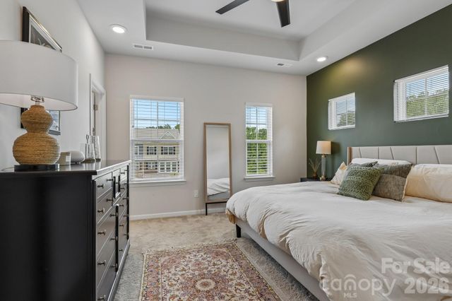 10122 Hemingway Place, Charlotte, NC 28227