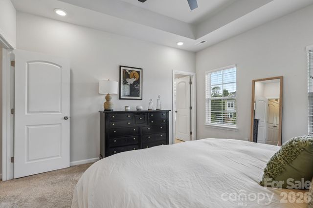 10122 Hemingway Place, Charlotte, NC 28227