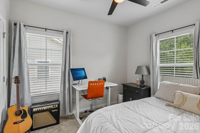 10122 Hemingway Place, Charlotte, NC 28227