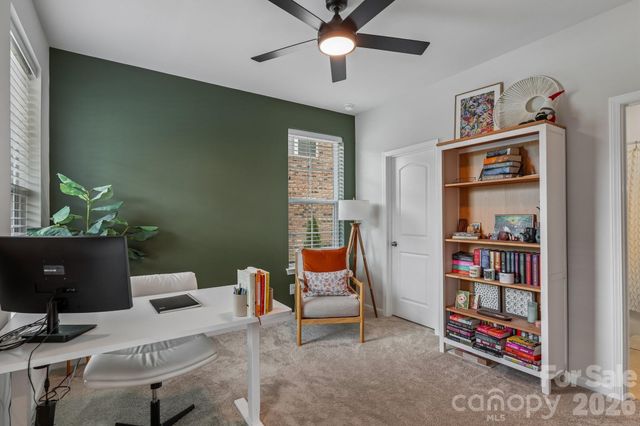 10122 Hemingway Place, Charlotte, NC 28227