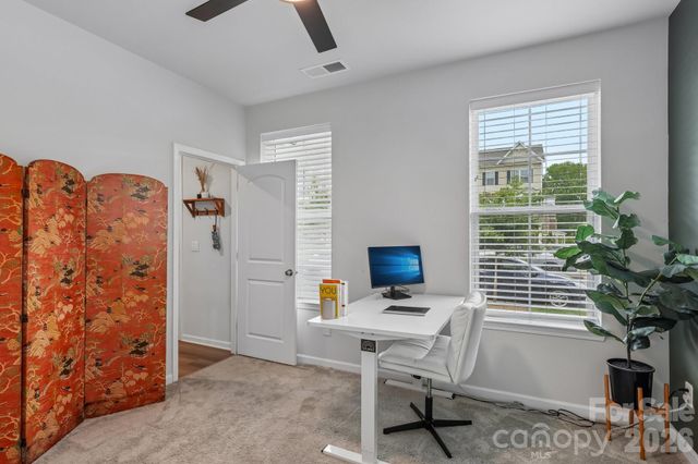 10122 Hemingway Place, Charlotte, NC 28227
