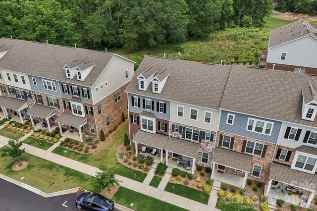 10122 Hemingway Place, Charlotte, NC 28227