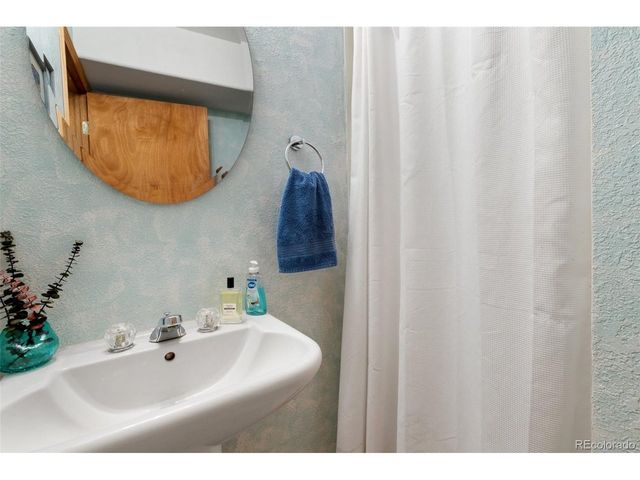 996 Spring Valley Dr, Divide, CO 80814