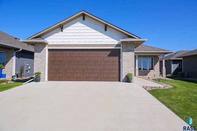 5408 E 65th St Street, Sioux Falls, SD 57108