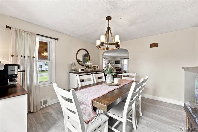4423 Stratford, Hamburg, NY 14075