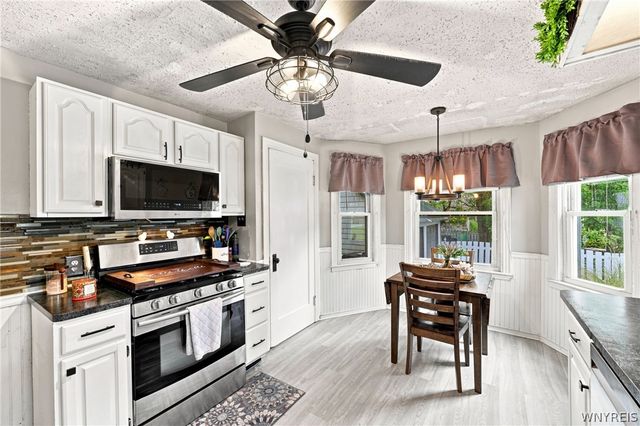 4423 Stratford, Hamburg, NY 14075