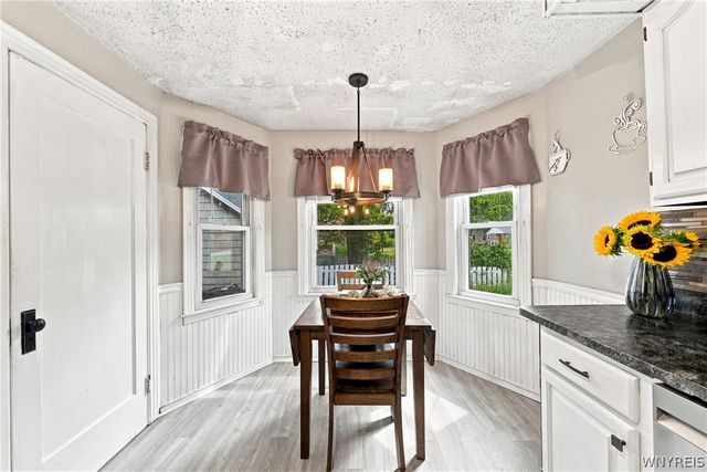 4423 Stratford, Hamburg, NY 14075