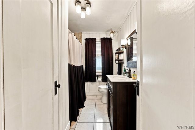 4423 Stratford, Hamburg, NY 14075