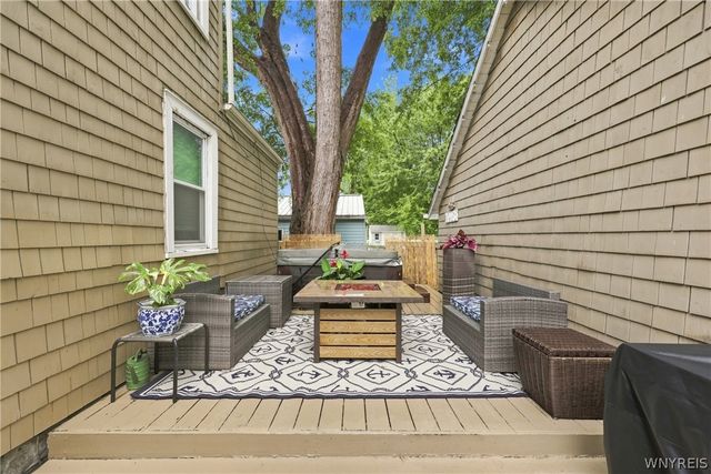 4423 Stratford, Hamburg, NY 14075