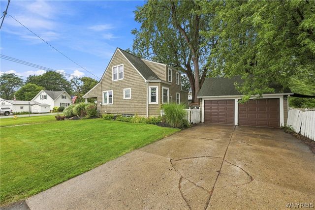 4423 Stratford, Hamburg, NY 14075