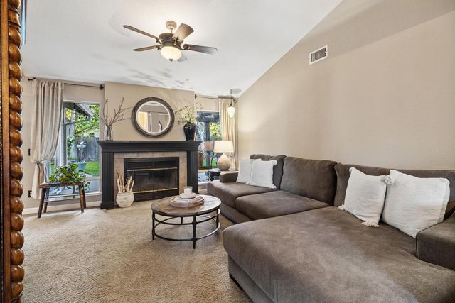 9362 Savin Pl, Elk Grove, CA 95624