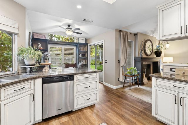 9362 Savin Pl, Elk Grove, CA 95624