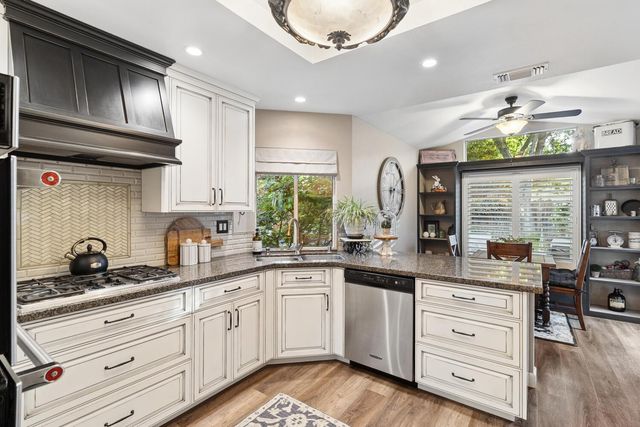 9362 Savin Pl, Elk Grove, CA 95624