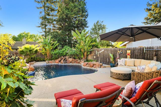 9362 Savin Pl, Elk Grove, CA 95624