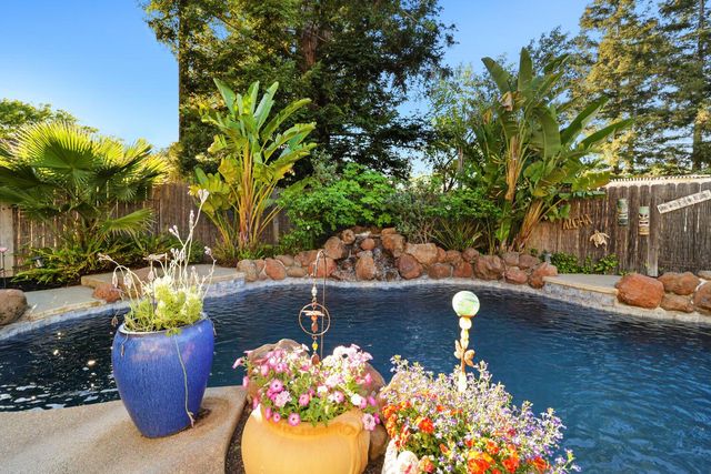 9362 Savin Pl, Elk Grove, CA 95624