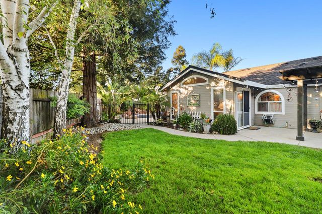 9362 Savin Pl, Elk Grove, CA 95624