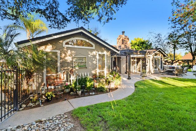 9362 Savin Pl, Elk Grove, CA 95624