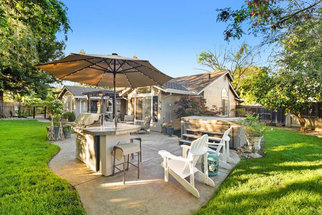 9362 Savin Pl, Elk Grove, CA 95624